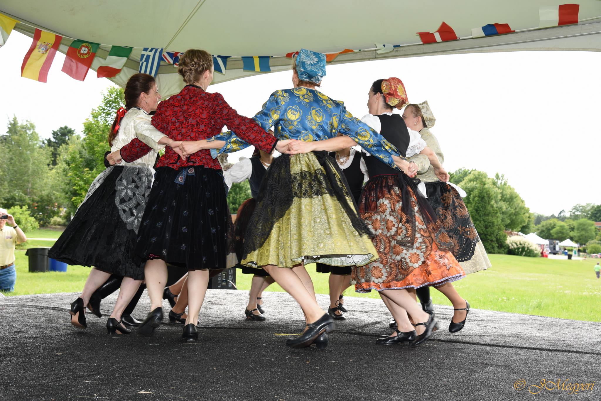 hungarian dance