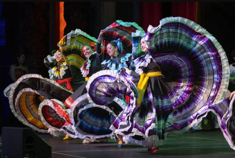 Picture of Mexican Folklore dancers