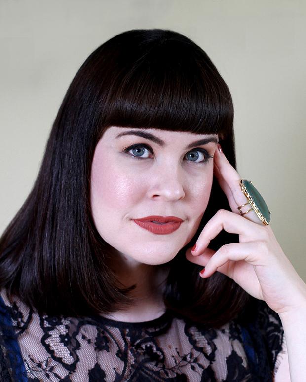 head shot of Caitlin Doughty